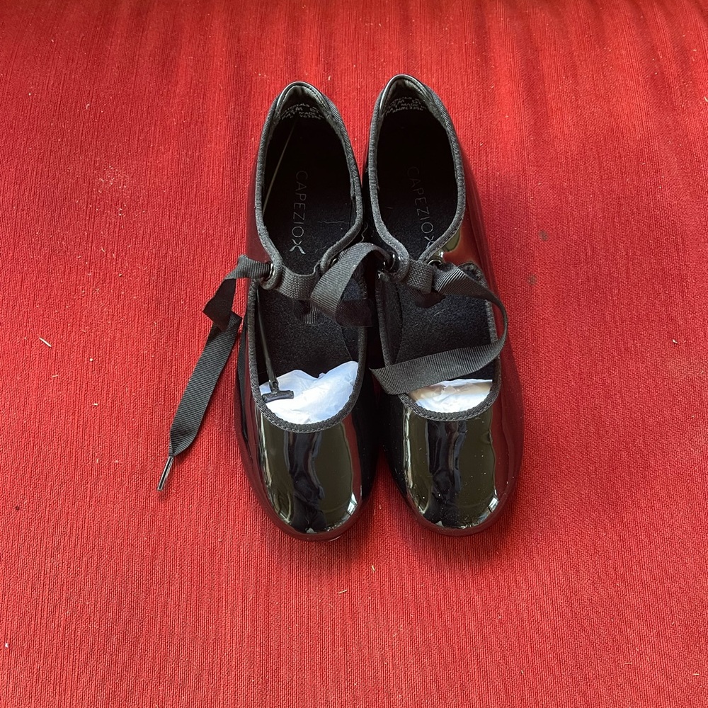 NWOT CAPEZIO TELE TONE TAP SHOES BLACK LEATHER MARY JANE SZ 6.5 M Easy Closure